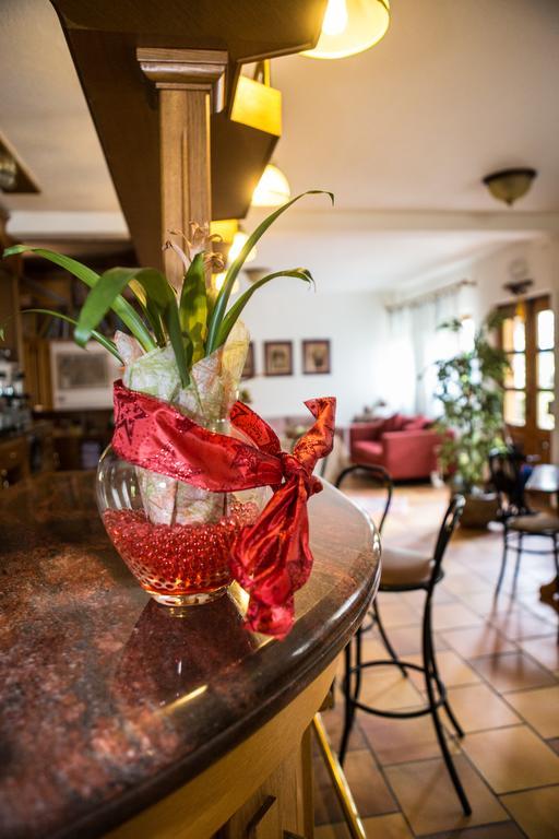 Hotel Petit Foyer بولّييْن المظهر الخارجي الصورة